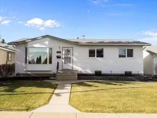 House for sale in Wedgewood, Alberta