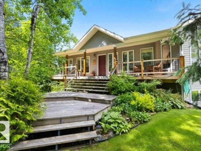 House for sale in Alberta