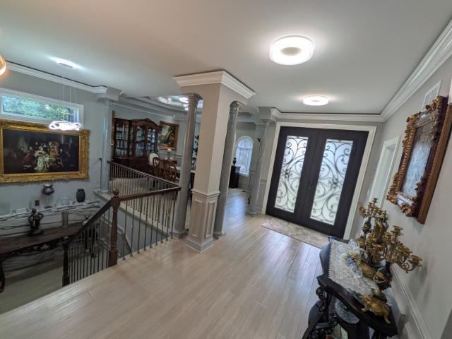 House for sale in Mchenry, Illinois