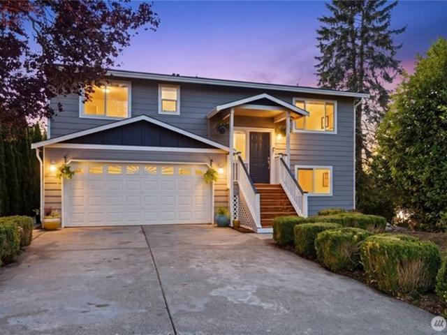 House for sale in Everett, Washington