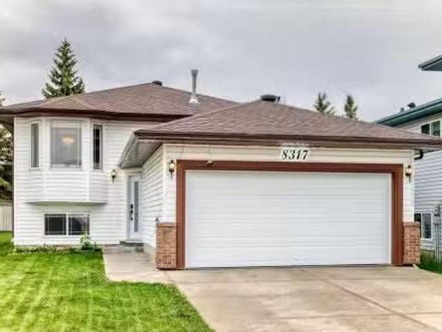 House for sale in Wedgewood, Alberta