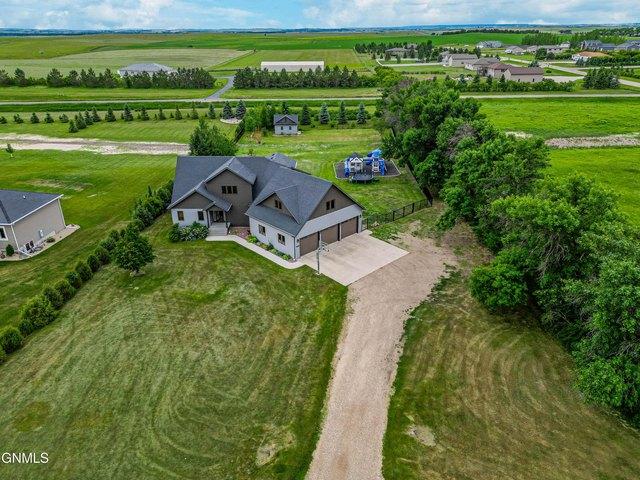 House for sale in Bismarck, North Dakota