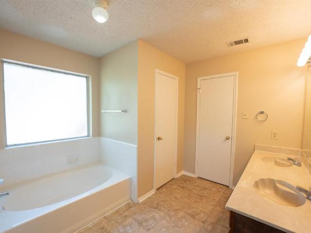 Property for rent in Desoto, Texas
