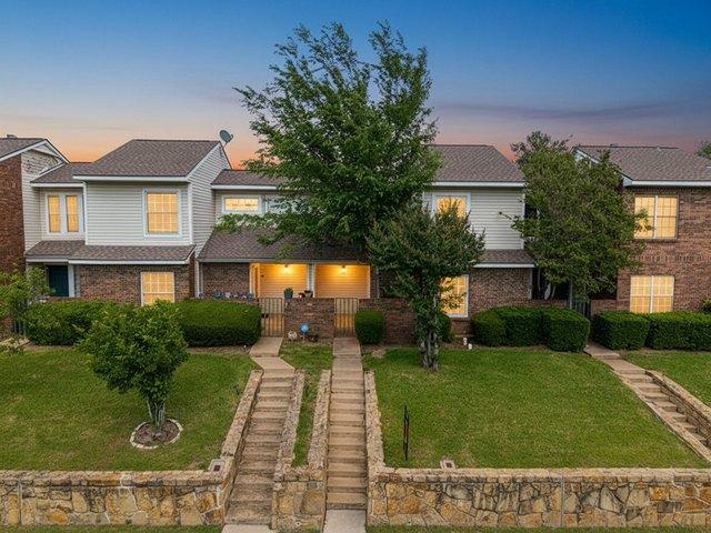 Townhouse for sale in Denton, Texas