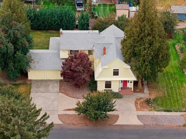 House for sale in Downtown, Prosser