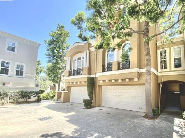 Townhouse for sale in Milpitas, California