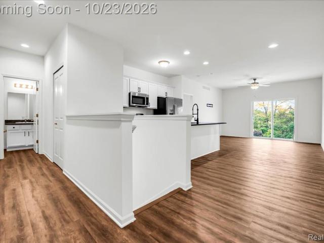 Condo for sale in Plum Grove, Raisinville Township