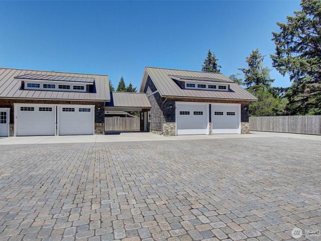 House for sale in Chinook, Washington