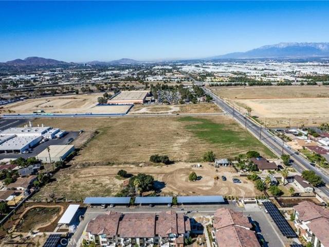 Land for sale in Redlands, California