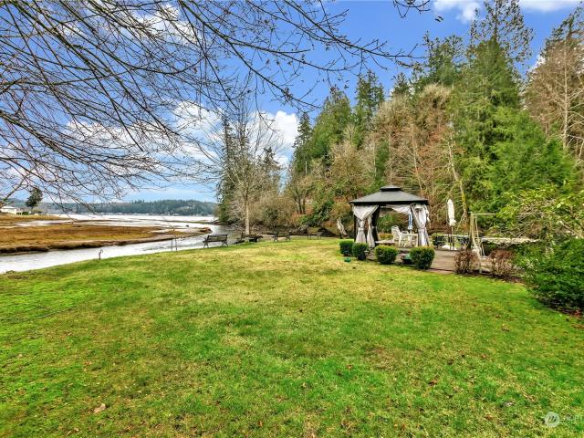 House for sale in Allyn House for sale in Allyn