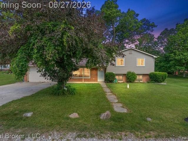 House for sale in Hamburg, Michigan