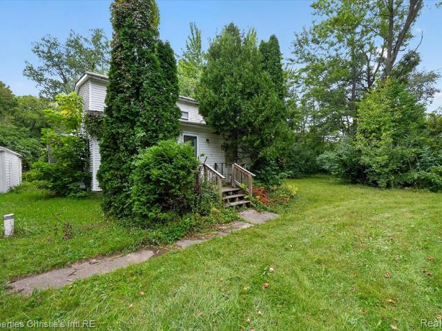 House for sale in Willis, Augusta Charter Township