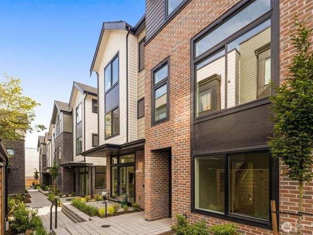 Townhouse for sale in Broadview, Seattle