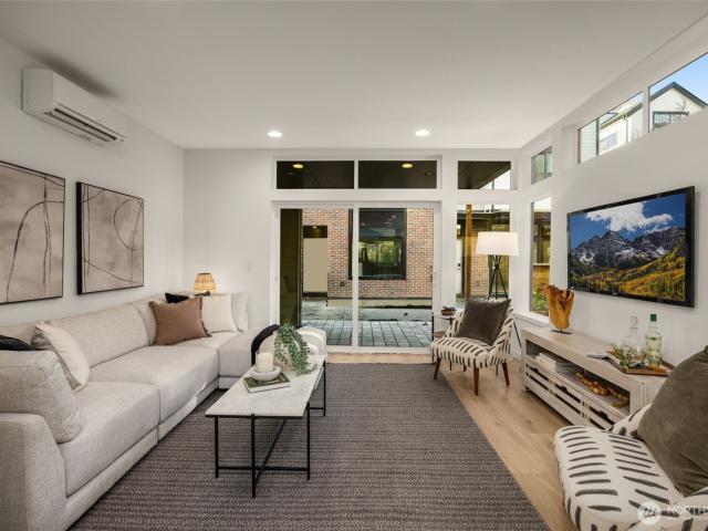 Townhouse for sale in Seattle, Washington