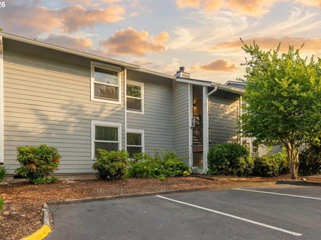 Condo for sale in Oregonia