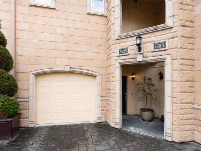 Townhouse for sale in Oregonia