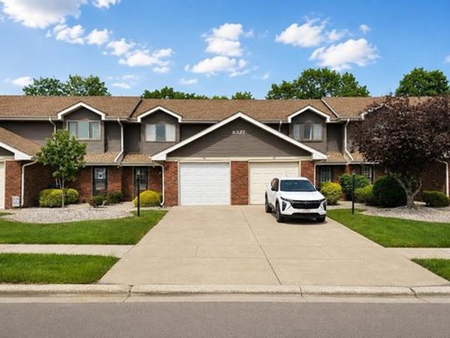 Townhouse for sale in Crown Point, Indiana