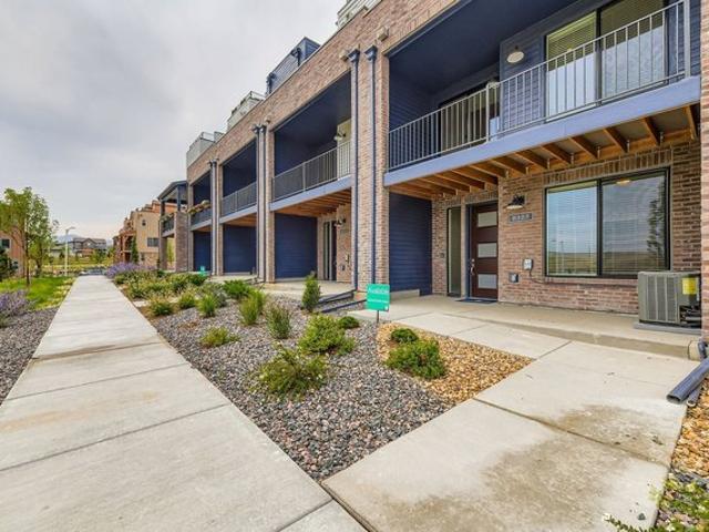Townhouse for sale in Arapahoe, Colorado