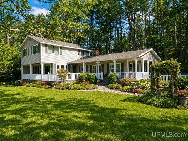 House for sale in Rapid River, Michigan