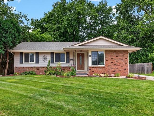 House for sale in West Des Moines, Iowa