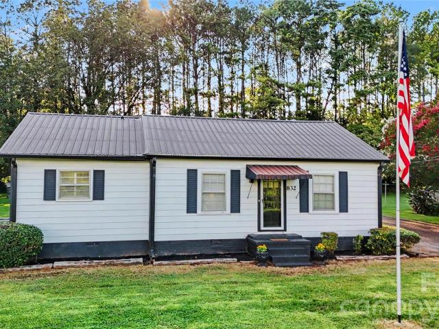 House for sale in Statesville West, Statesville