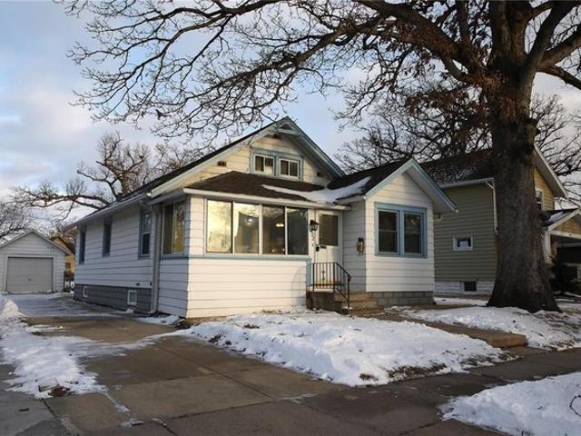 House for sale in Linn, Iowa