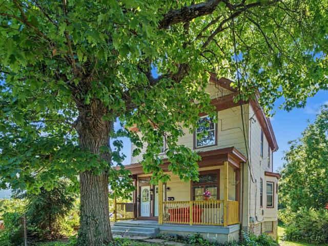 House for sale in Roselawn, Ohio