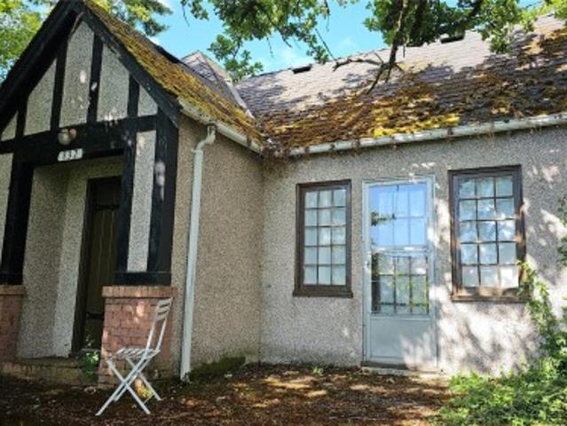 House for sale in Esquimalt, Capital Regional District