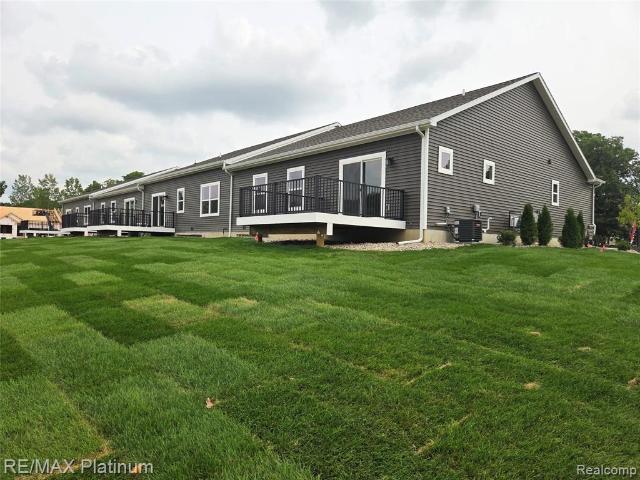 Condo for sale in Fenton, Michigan