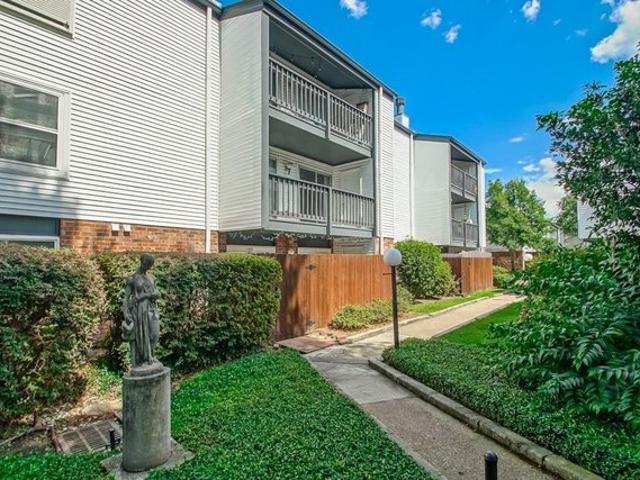 Condo for sale in Harahan, Louisiana