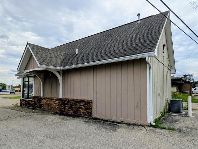 Commercial for sale in Lapeer, Michigan