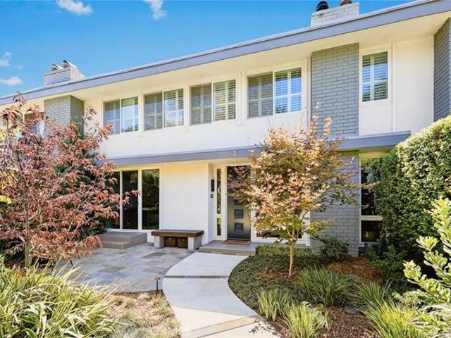 Condo for sale in Pasadena, California