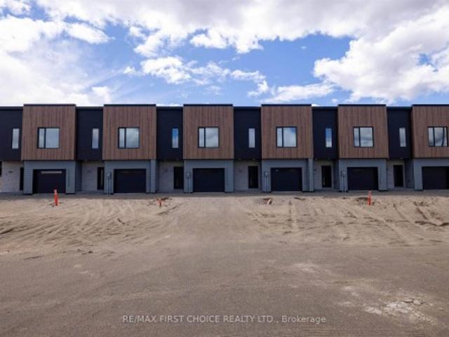 Townhouse for sale in Thunder Bay, Ontario
