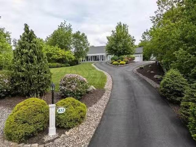 House for sale in Upper Tantallon, Nova Scotia