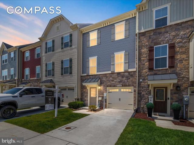 Townhouse for sale in Glen Burnie