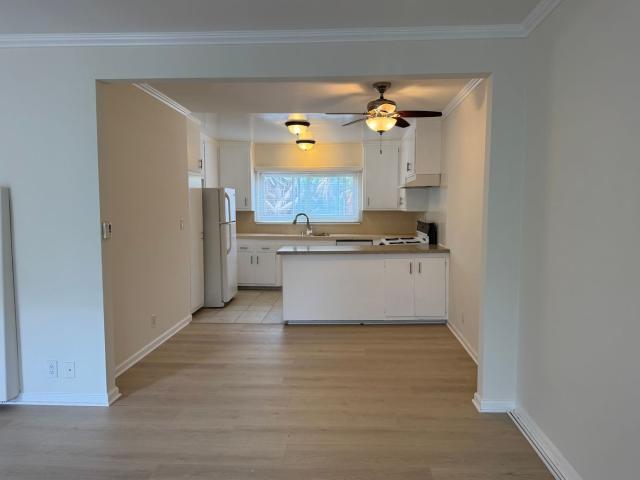 Apartment for rent in Canoga Park, California