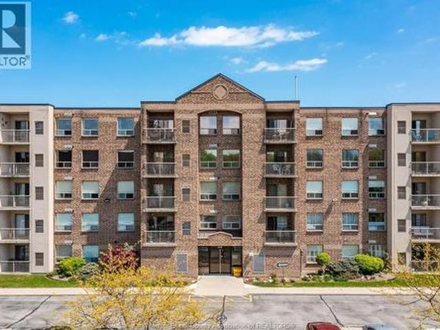 Condo for sale in Maidstone, Ontario