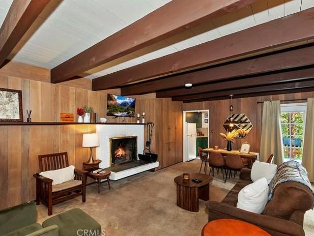 House for sale in Cedarpines Park, California