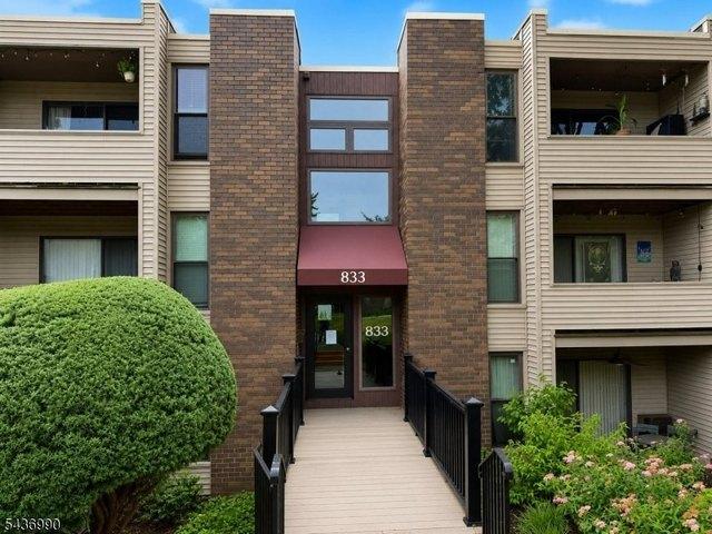 Condo for sale in Belleville, New Jersey