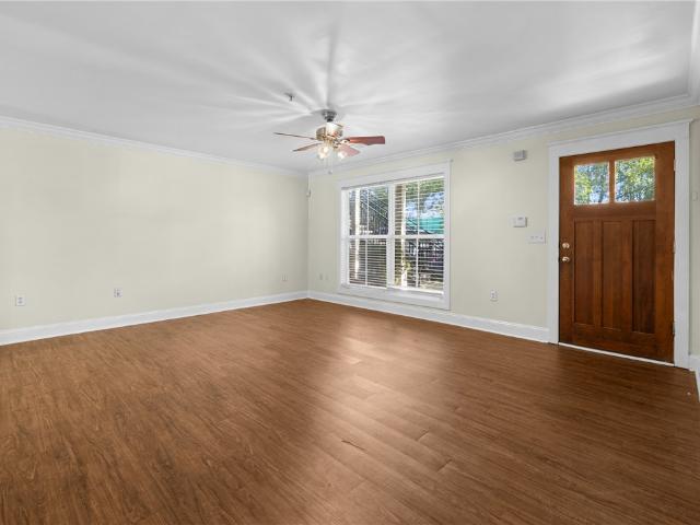 Condo for sale in The Woodlands, Clemson