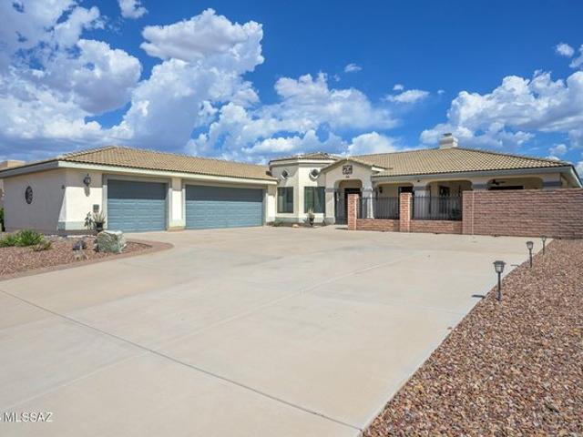 House for sale in Green Valley, Arizona