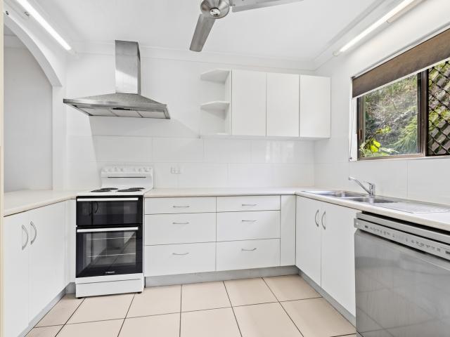 Apartment for rent in Lammermoor, Queensland