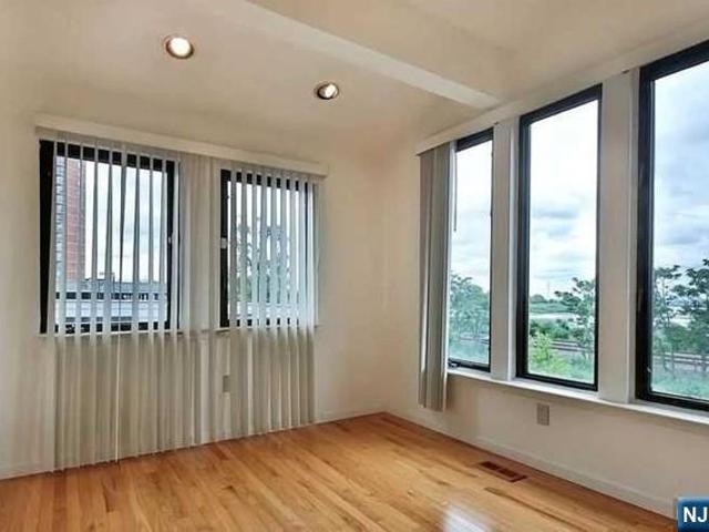 Property for rent in Hudson, New Jersey
