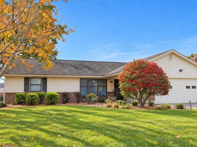 House for sale in Applewood Crossing, Boardman