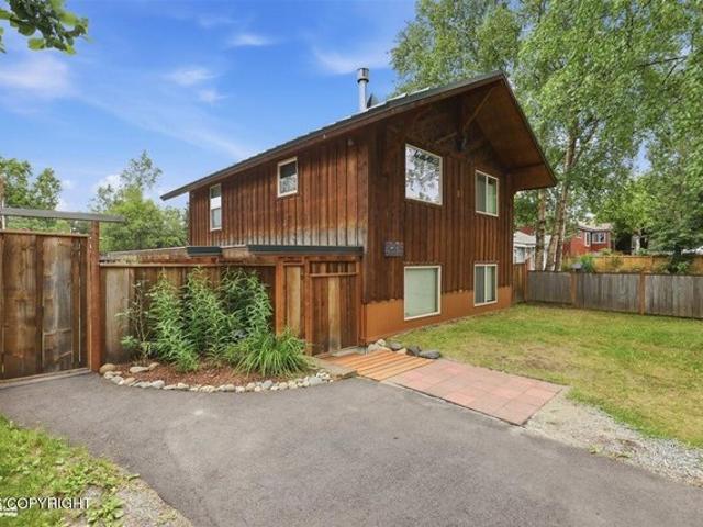 House for sale in Alaska