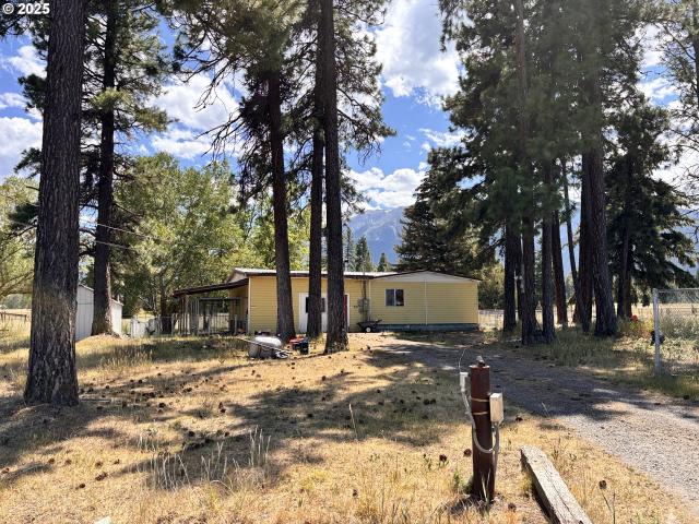 Commercial for sale in Oregonia