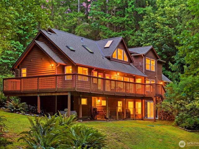 House for sale in Hansville, Washington