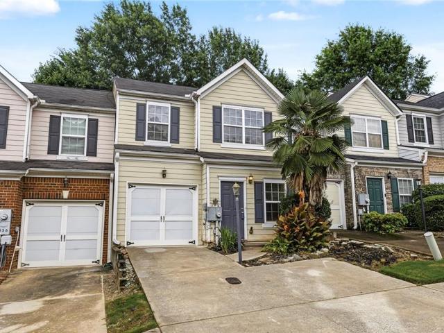 Townhouse for sale in Holly Springs, Georgia