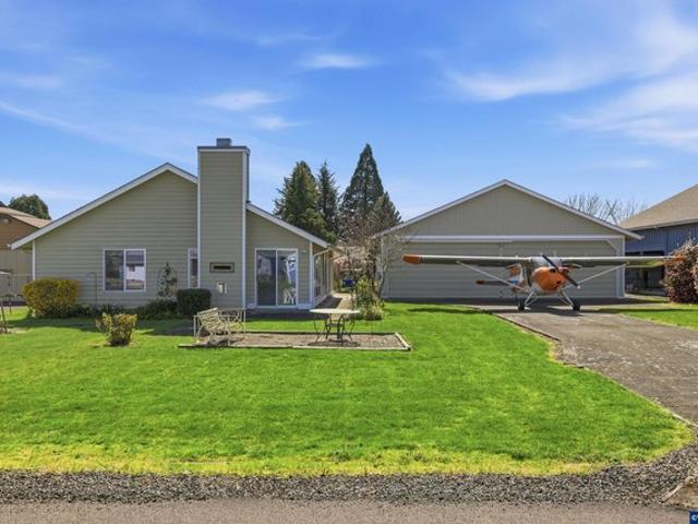 House for sale in Oregonia