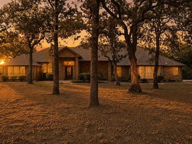 House for sale in Hood, Texas